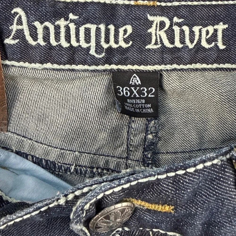 Antique Rivet Fashion Slim Mens Jeans 36x32 Dark Wash Studded Faux Croc Y2K NEW